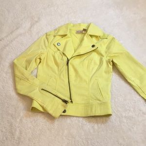 Mudd S Yellow Jacket